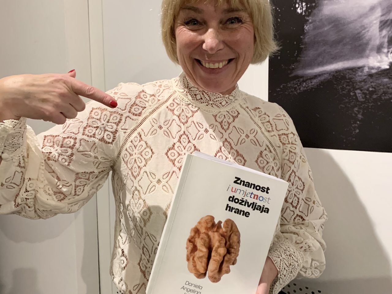 PREDSTAVLJENA NOVA KNJIGA NAŠE SURADNICE DANIELE A. JELINČIĆ