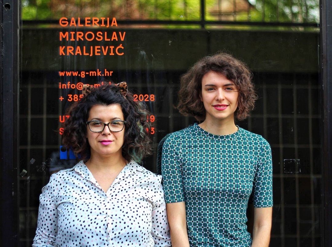 NAJAVA GOSTUJUĆEG PREDAVANJA: 01.06.2026., 19:30h, dvorana 3 – Produkcija izložbi i umjetničkih radova: nevidljivi procesi i lekcije iz prakse